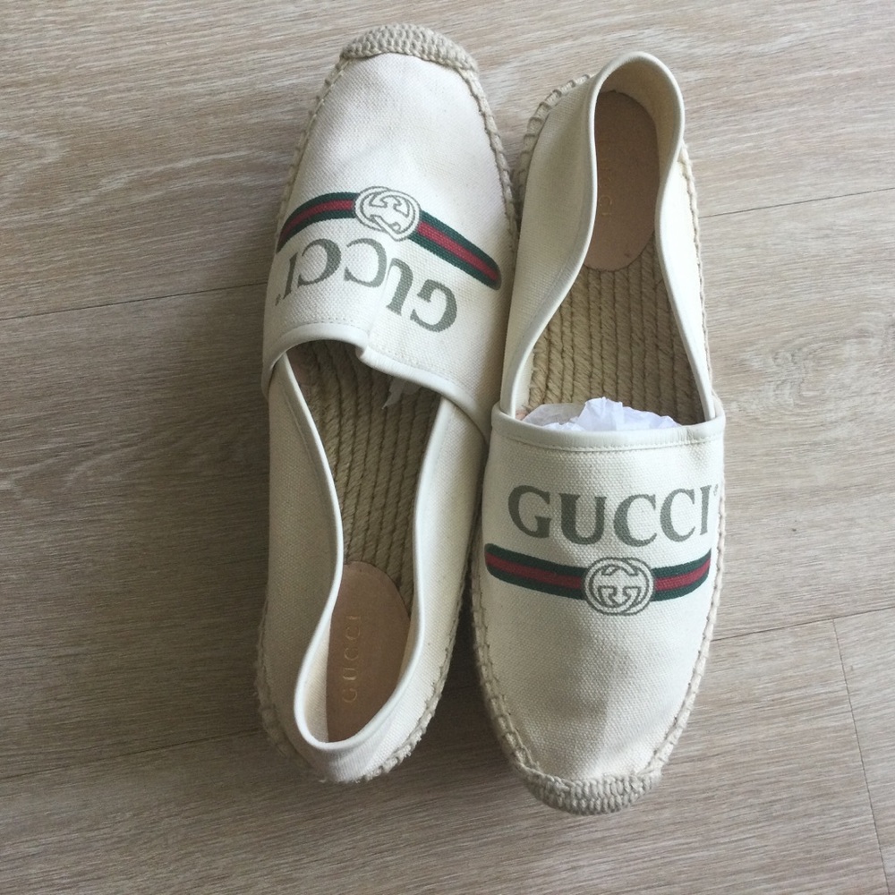 Gucci Cream Canvas Espadrilles with Green & Red Web